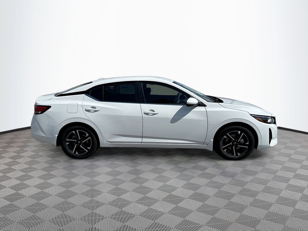 2025 Nissan Sentra SV photo 4