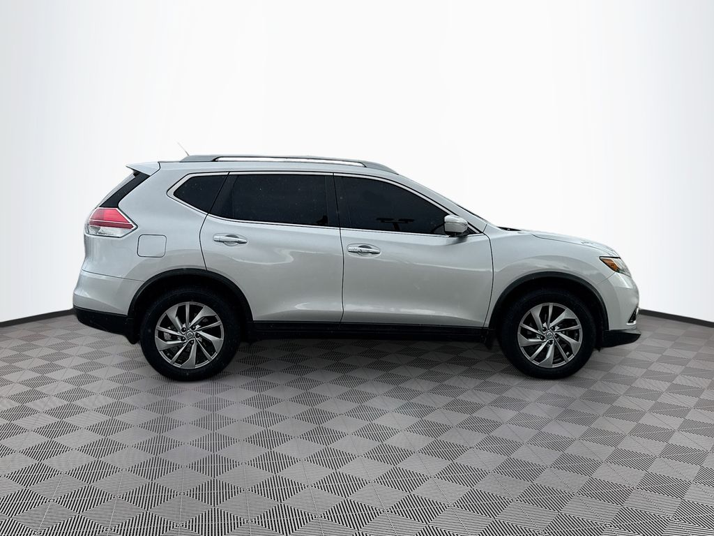 2015 Nissan Rogue SL photo 3