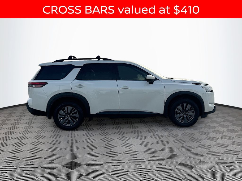 2024 Nissan Pathfinder SV photo 3