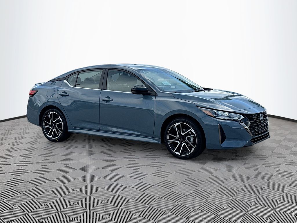 2025 Nissan Sentra SR photo 3