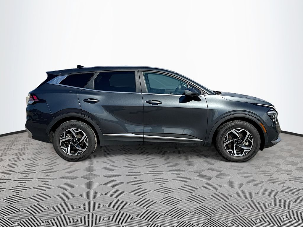 2024 Kia Sportage LX photo 4