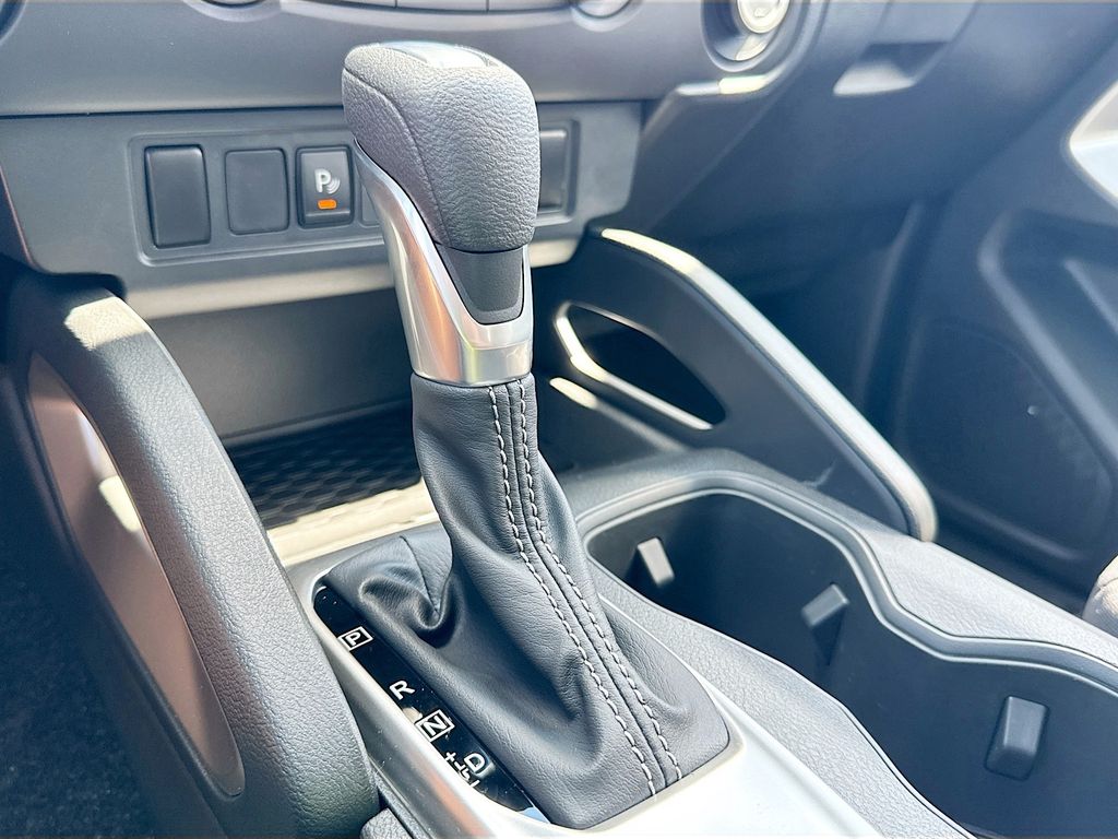 2026 Nissan Frontier SV - Photo 17
