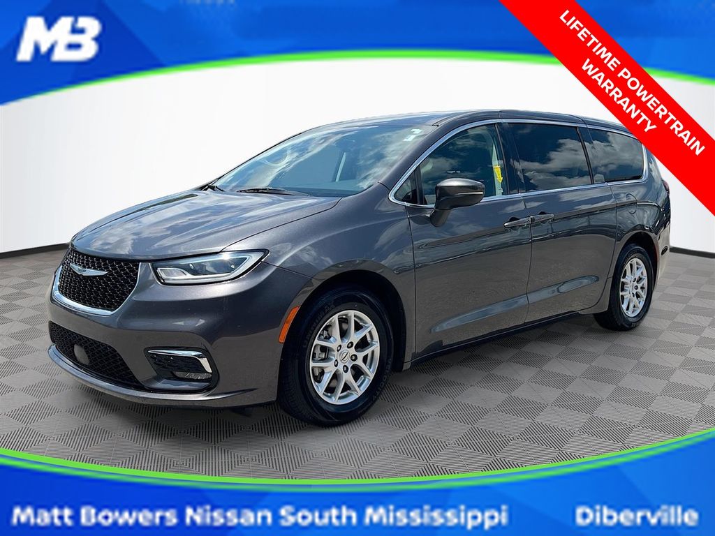 2023 Chrysler Pacifica Van Passenger Van 