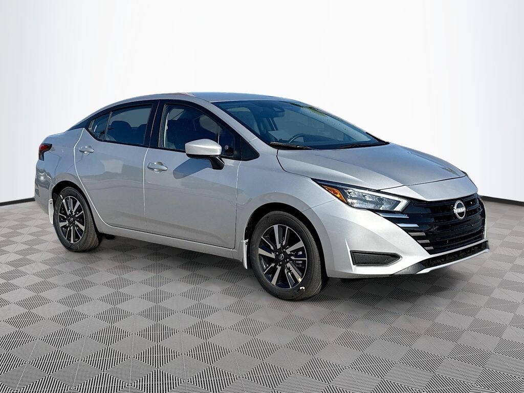 New 2025 Nissan Versa 1.6 SV Sedan