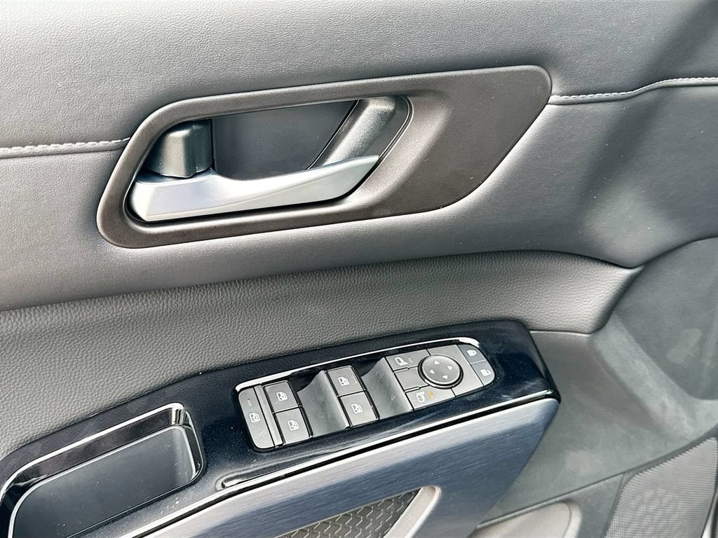 2026 Nissan Pathfinder SL - Photo 25