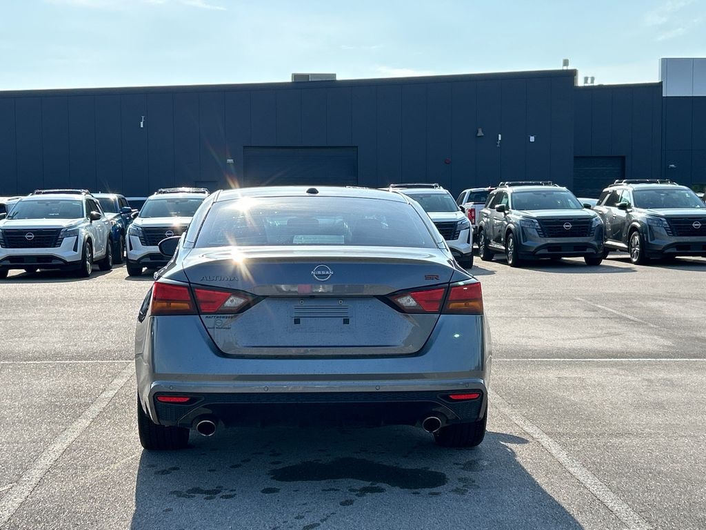 Used 2024 Nissan Altima 2.5 SR Sedan