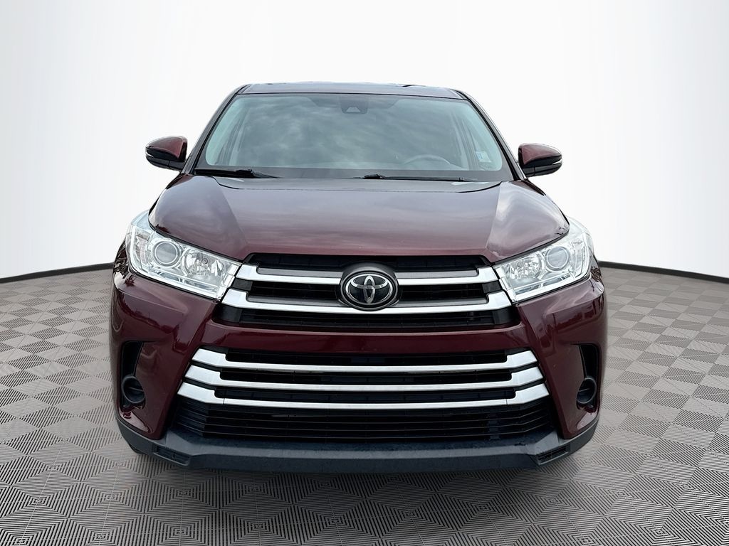 Used 2019 Toyota Highlander LE V6 SUV