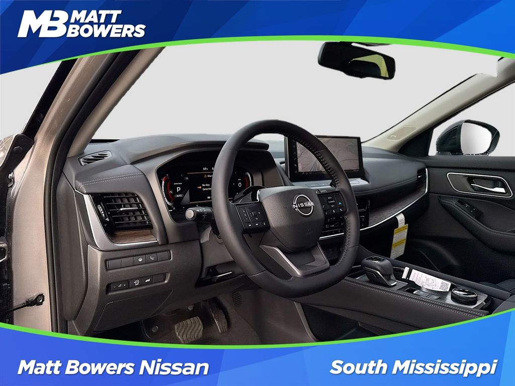 2026 Nissan Rogue Platinum's photo