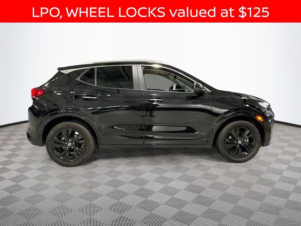 2025 Buick Encore GX Sport Touring photo 3