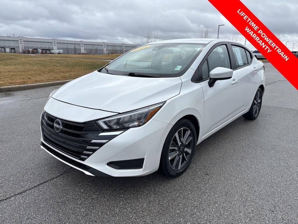 2025 Nissan Versa 1.6 SV CVT's photo