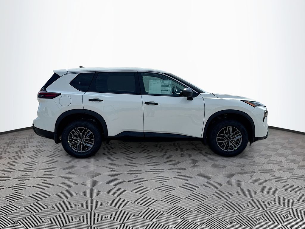 2026 Nissan Rogue S photo 2