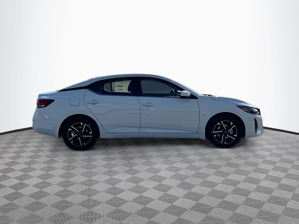 2025 Nissan Sentra SV photo 3
