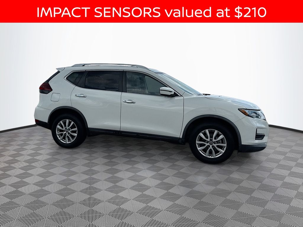 2020 Nissan Rogue SV photo 3