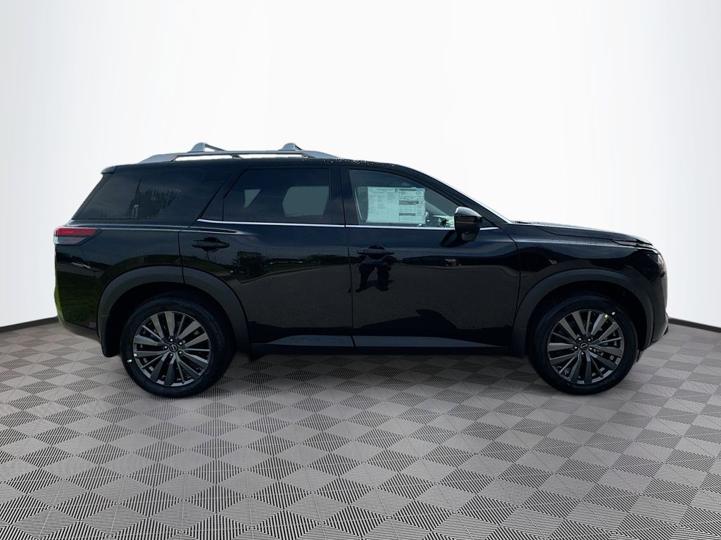 2025 Nissan Pathfinder SL photo 3