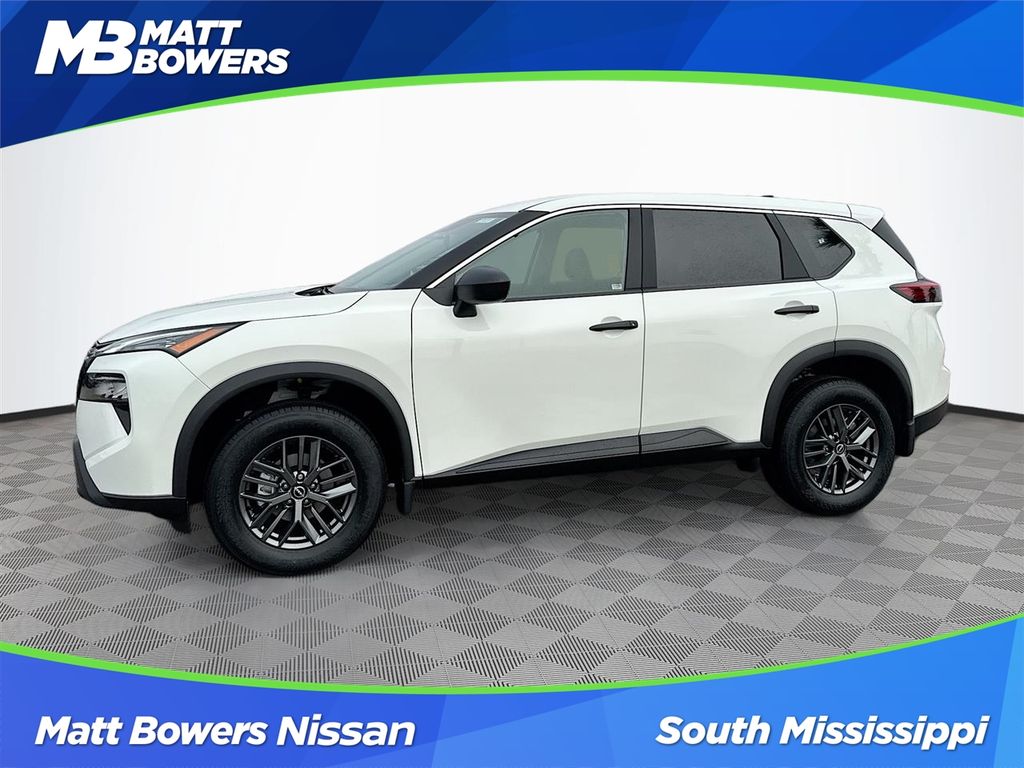 2026 Nissan Rogue S's photo