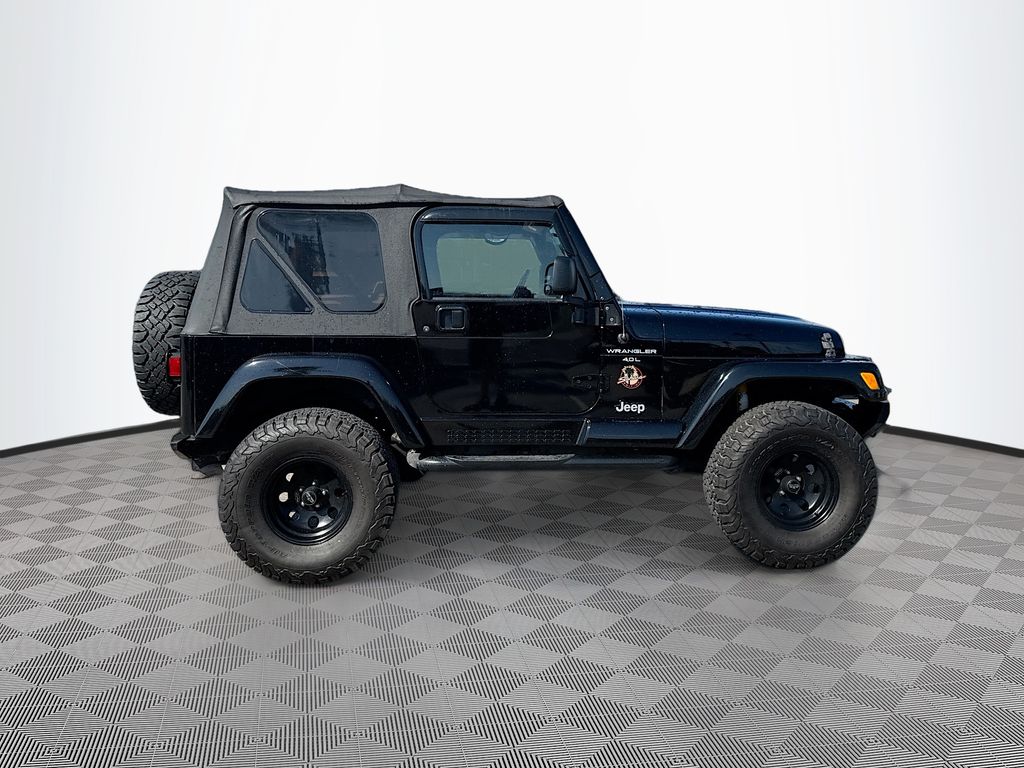 2002 Jeep Wrangler Sahara photo 4
