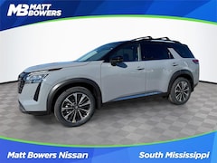 2026 Nissan Pathfinder Platinum SUV