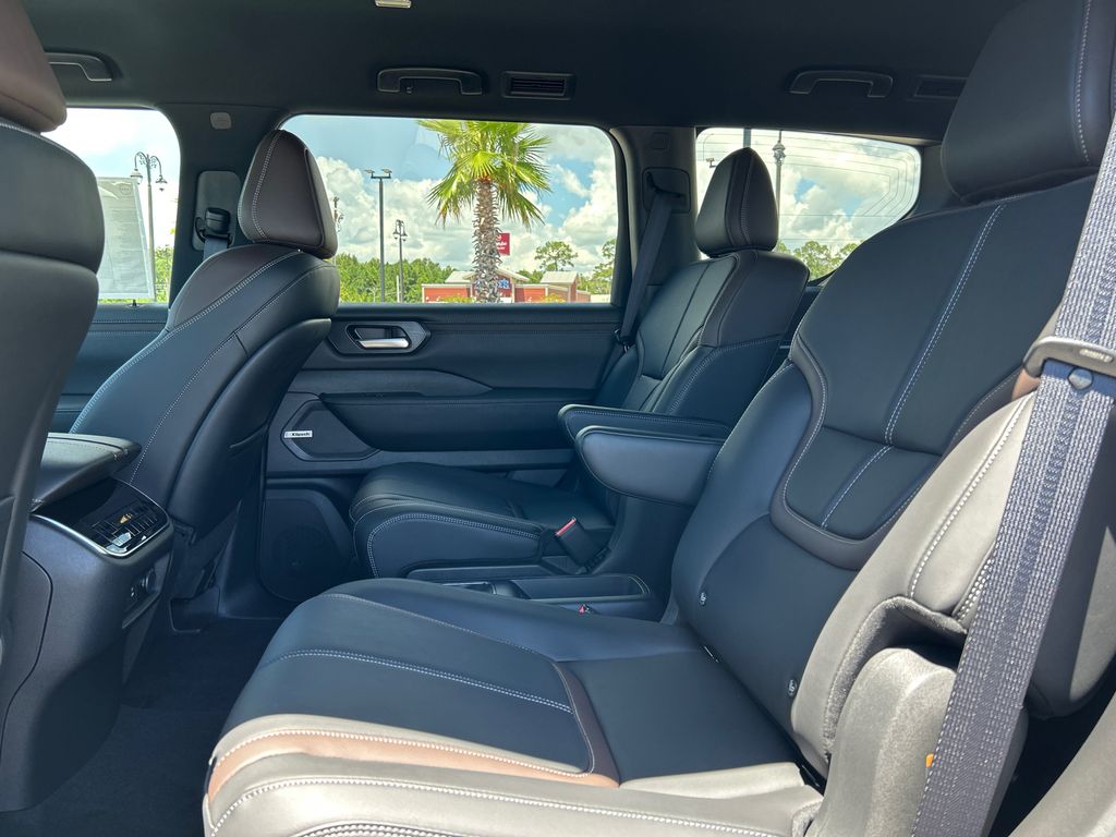 2026 Nissan Armada SL - Photo 33