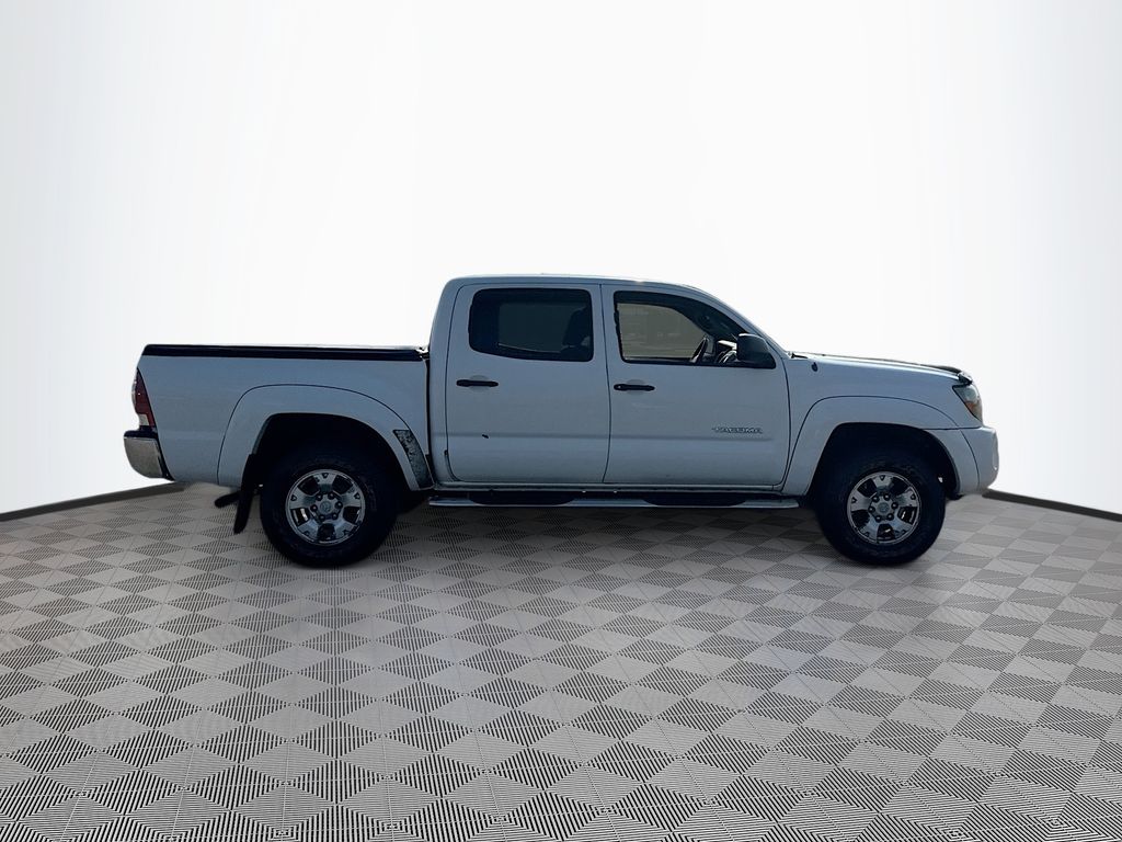 2009 Toyota Tacoma Base V6 photo 4