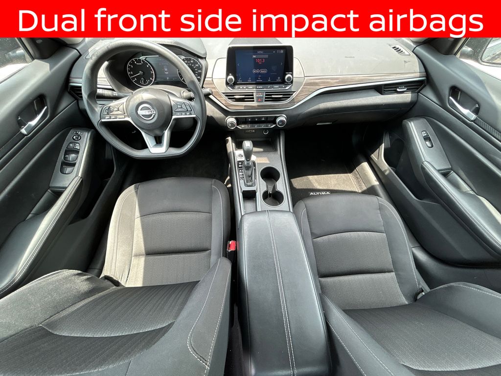 2025 Nissan Altima SV - Photo 28