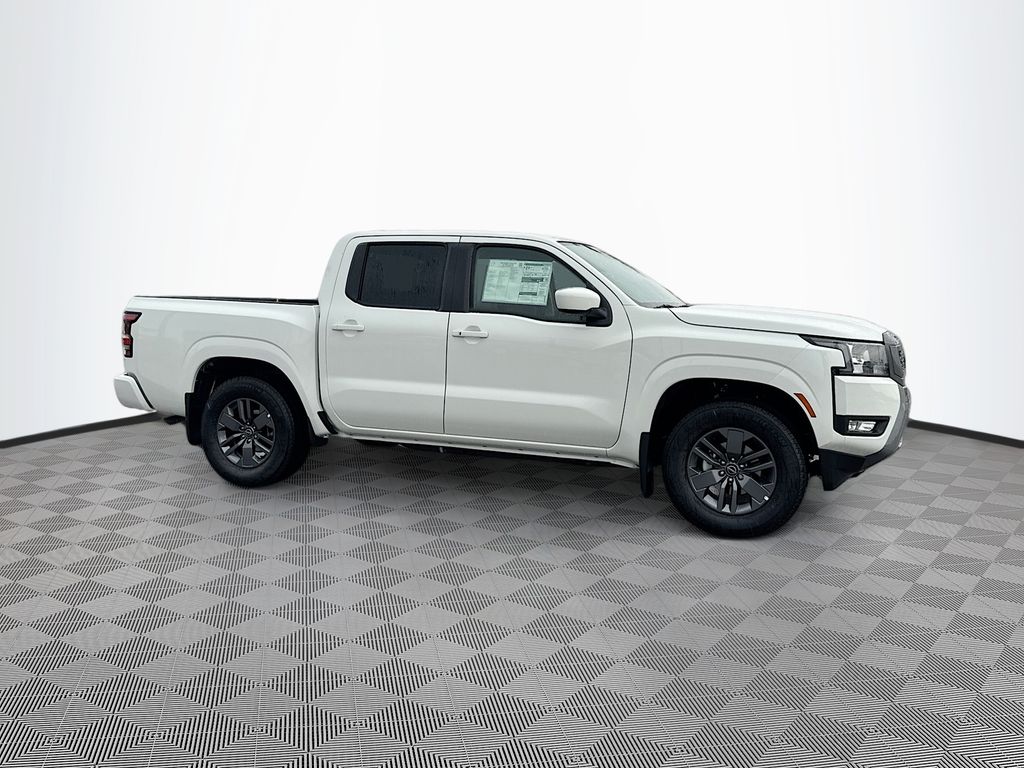 2025 Nissan Frontier SV photo 2