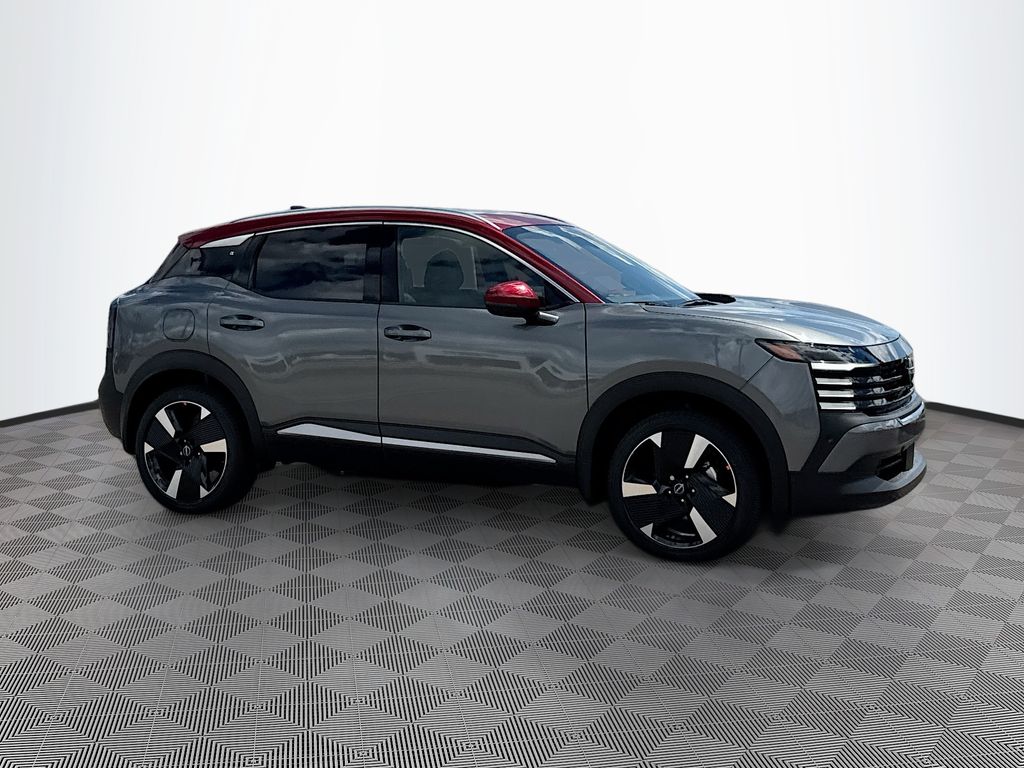 2026 Nissan Kicks SR photo 2
