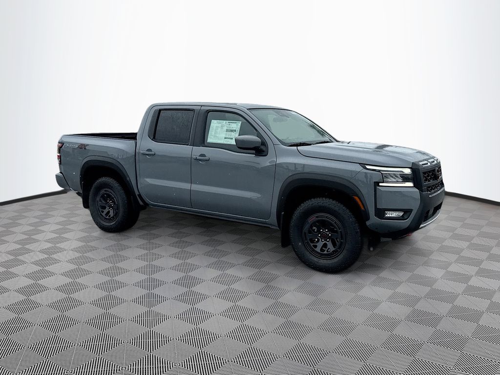 2025 Nissan Frontier PRO-4X photo 3