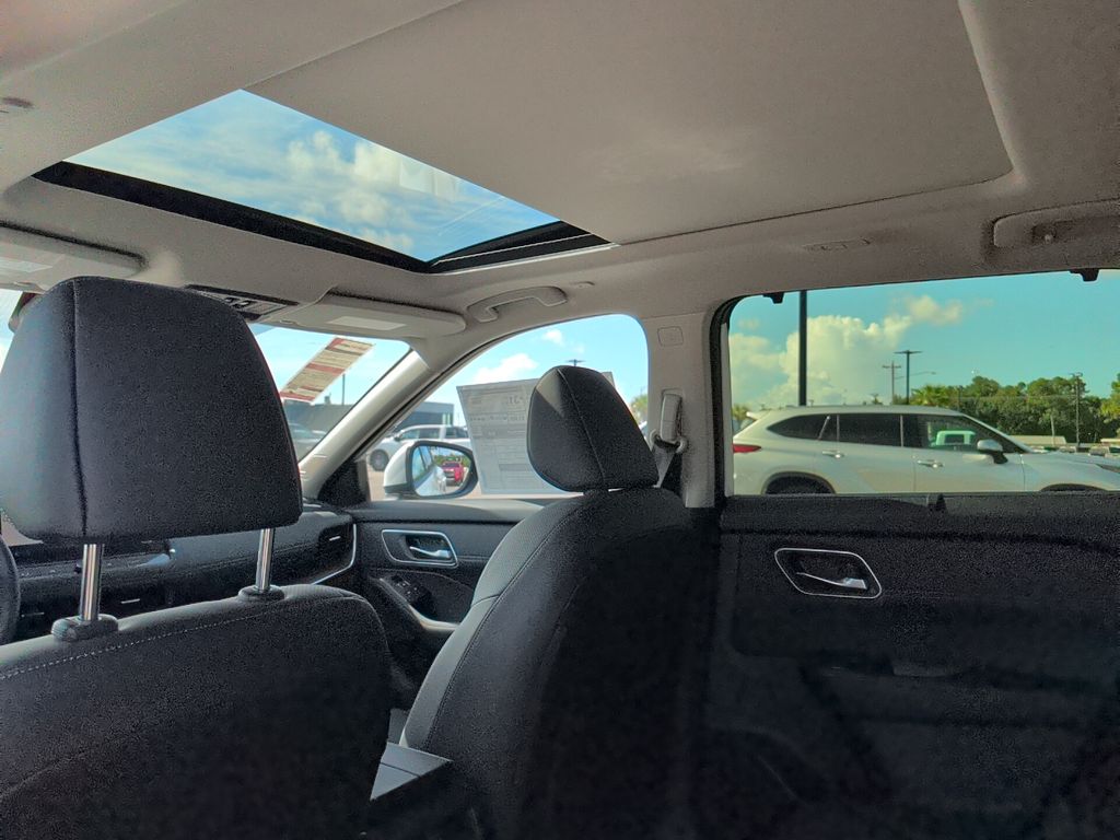 2026 Nissan Rogue Platinum - Photo 36