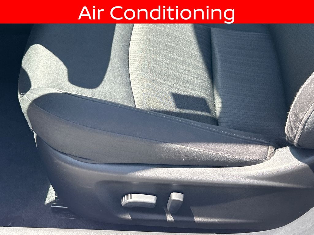 2025 Nissan Altima SV - Photo 14