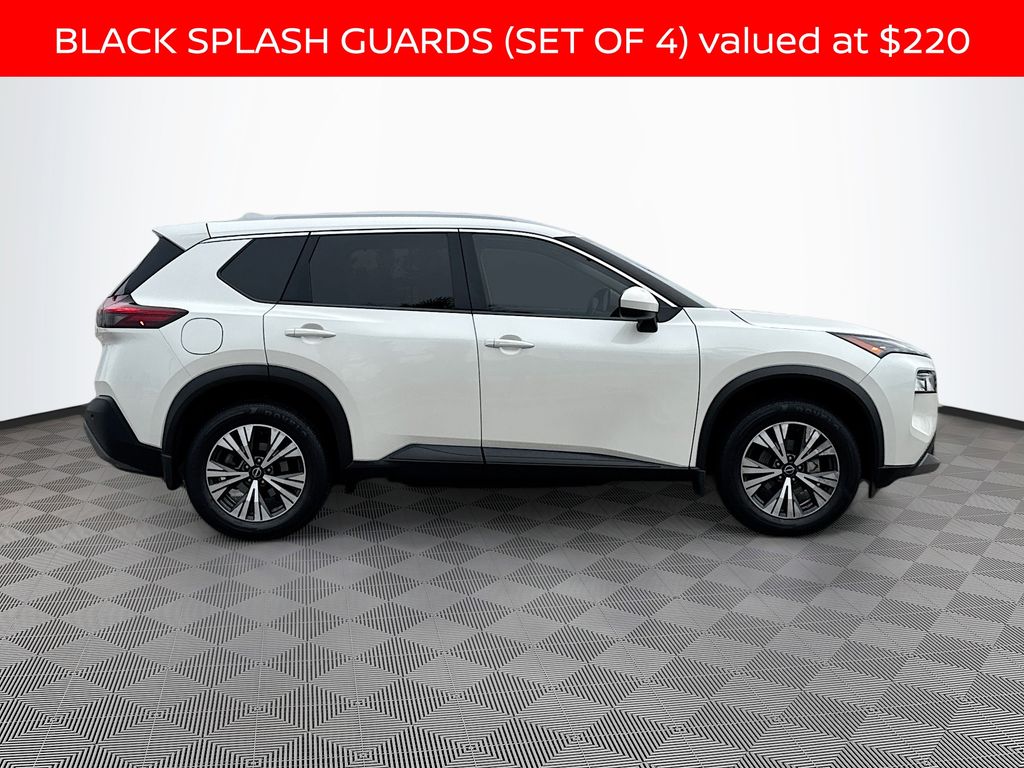 2023 Nissan Rogue SV photo 4