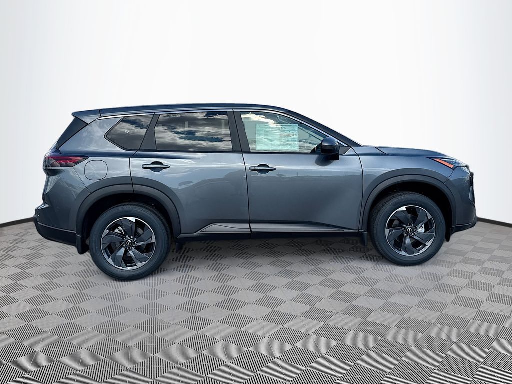 2026 Nissan Rogue SV photo 2