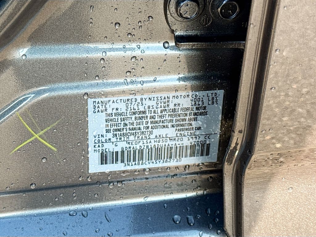 2025 Nissan Sentra SV photo 3