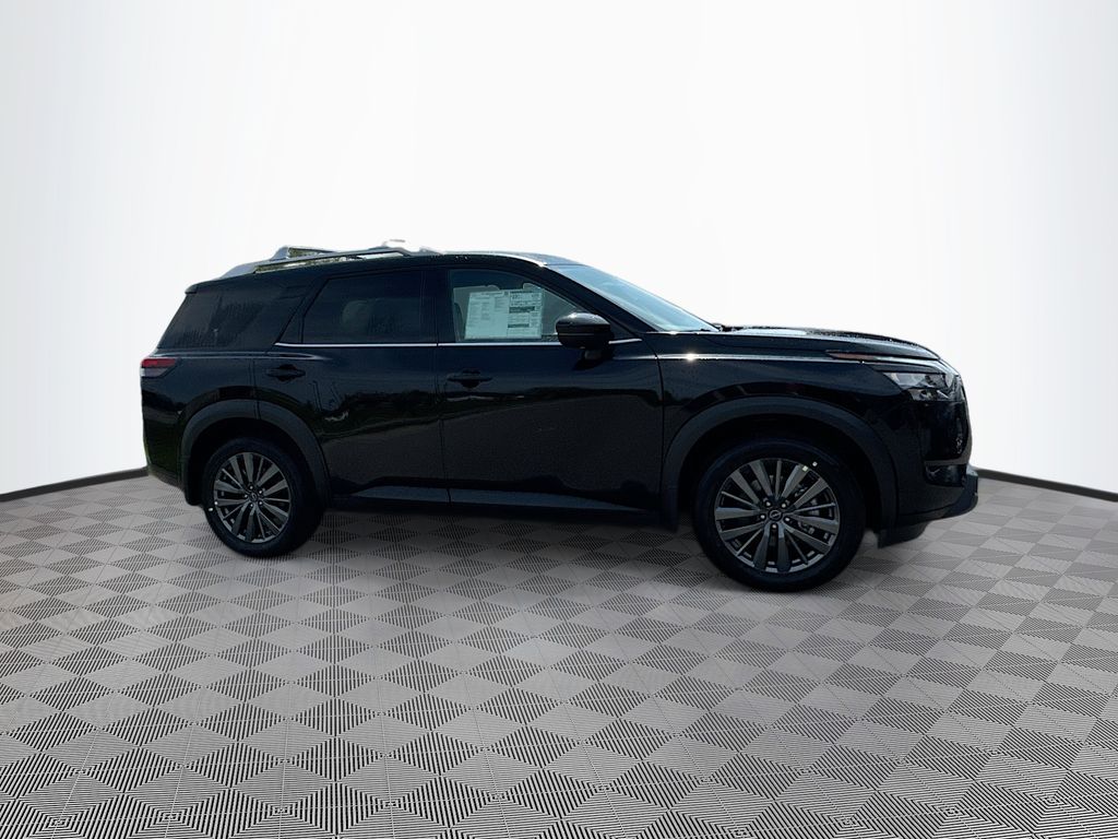 2025 Nissan Pathfinder SL photo 2