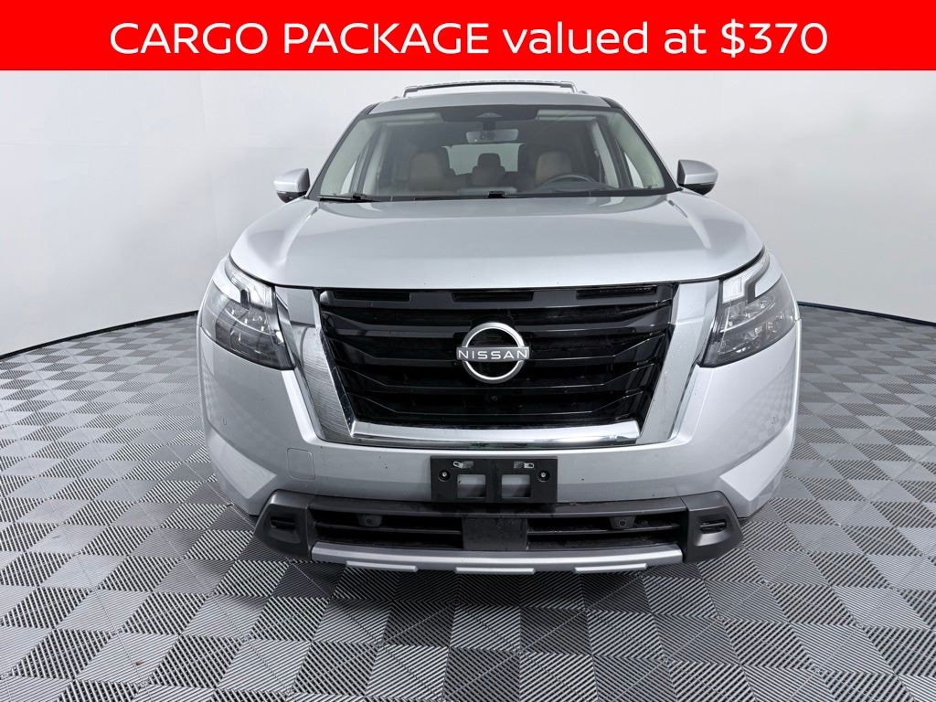 Used 2025 Nissan Pathfinder Platinum SUV