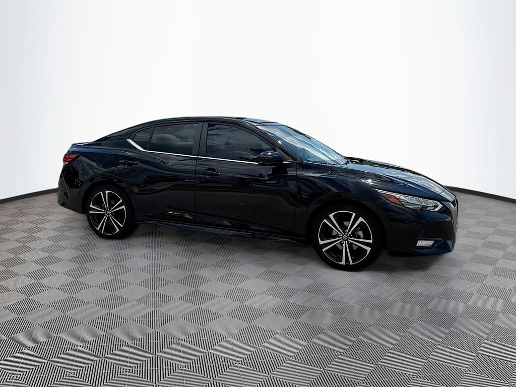 2023 Nissan Sentra SR photo 3