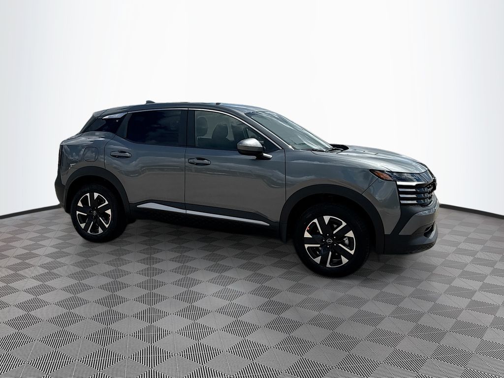 2025 Nissan Kicks SV photo 2