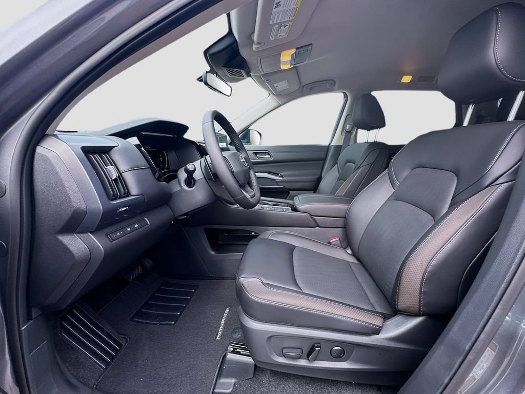 2026 Nissan Pathfinder SL - Photo 28