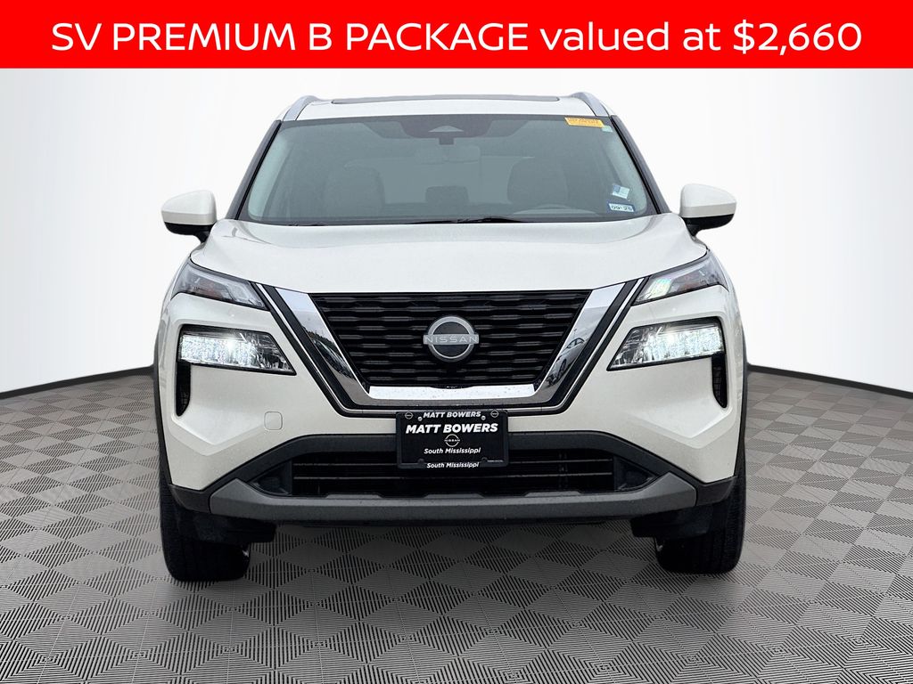 2023 Nissan Rogue SV photo 2