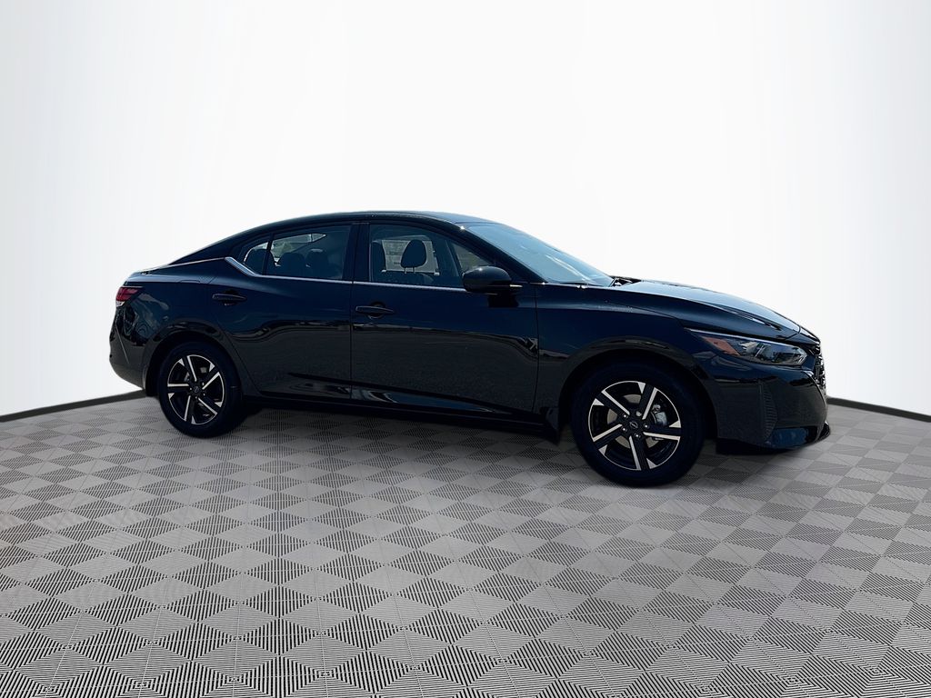 2025 Nissan Sentra SV photo 3