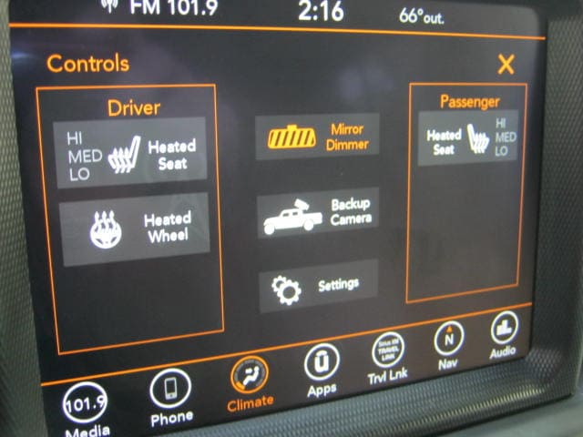 2021 Jeep Gladiator Overland - Photo 16