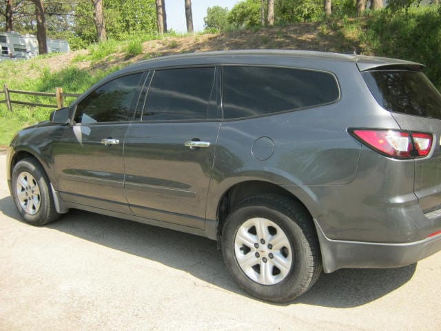 Used 2013 Chevrolet Traverse LS with VIN 1GNKRFED5DJ143952 for sale in Phillipsburg, KS