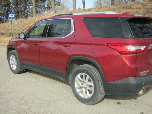 Used 2018 Chevrolet Traverse 1LT with VIN 1GNERGKW3JJ176307 for sale in Phillipsburg, KS