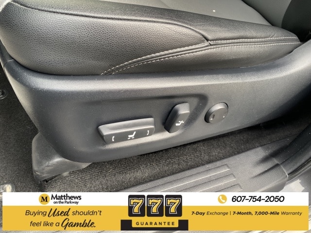 2020 Toyota 4Runner Base photo 4