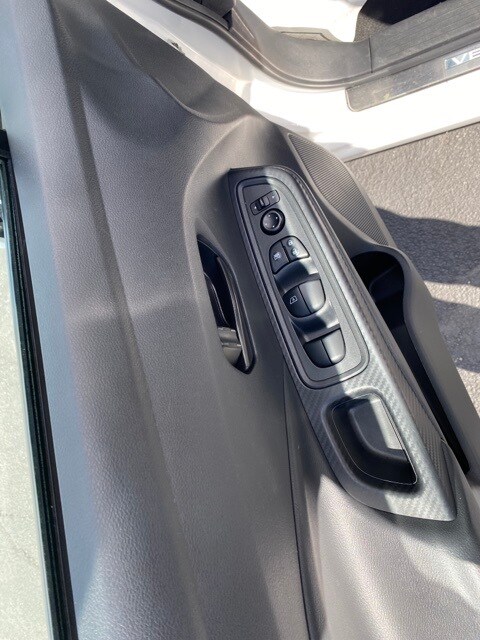 2022 Nissan Versa 1.6 S photo 3