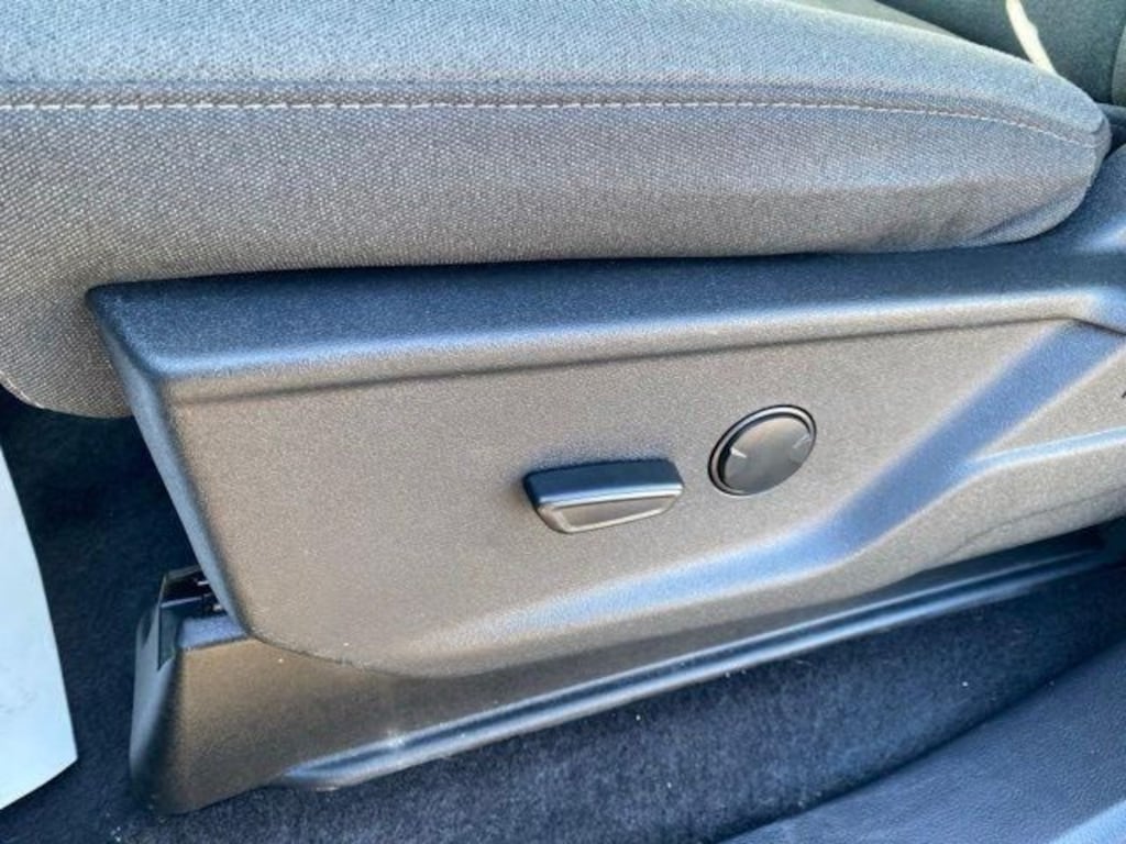 Used 2025 Ford F-150 XLT Truck SuperCrew Cab
