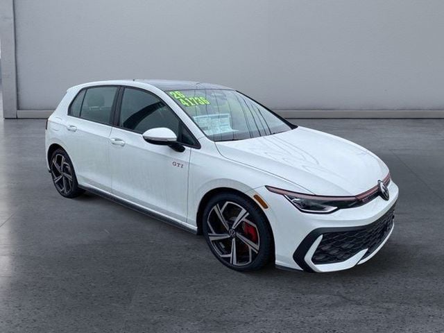 2026 Volkswagen Golf GTI SE - Photo 14