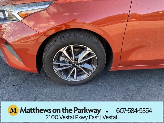 2023 Kia Forte LXS photo 2