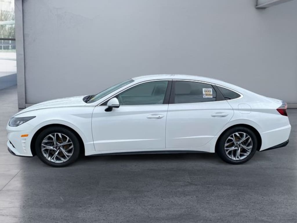 Used 2022 Hyundai Sonata SEL Sedan