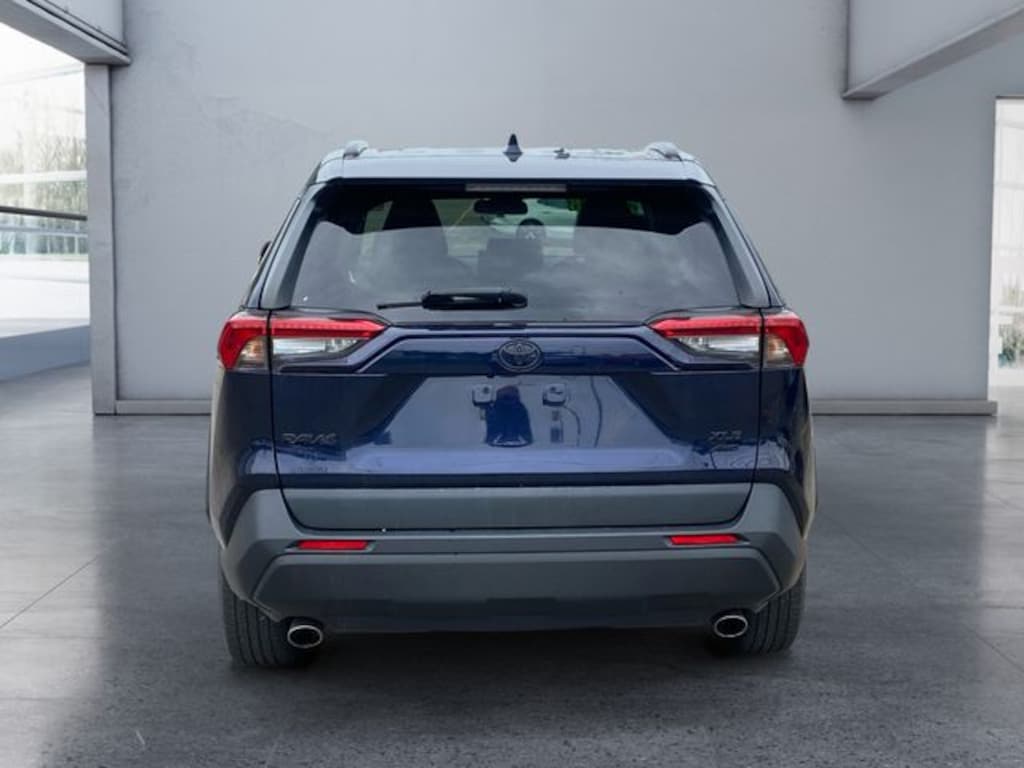 Used 2022 Toyota RAV4 XLE SUV