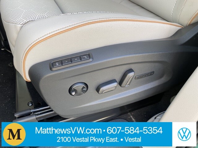 2025 Volkswagen ID. Buzz photo 4